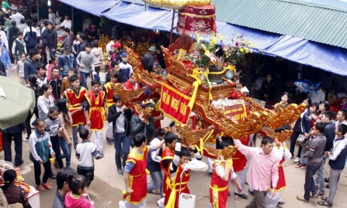 Tưng bừng lễ hội tri ân công đức Tản Viên Sơn Thánh